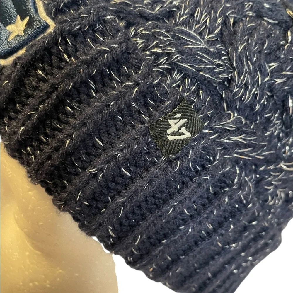 New England Patriots ‘47 Women’s Fiona Logo Cuffed Knit Pom hat Sparkle